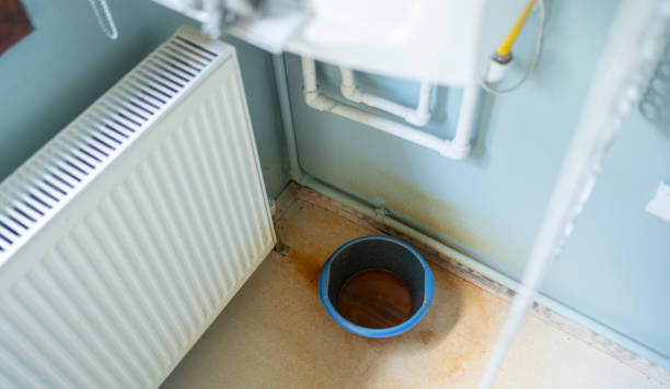 Best Water damage restoration experts  in Center Point, TX